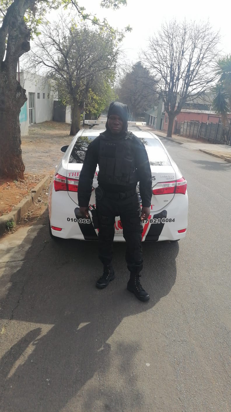 e189f8b5-a9b3-46b8-932d-821f04c7942f